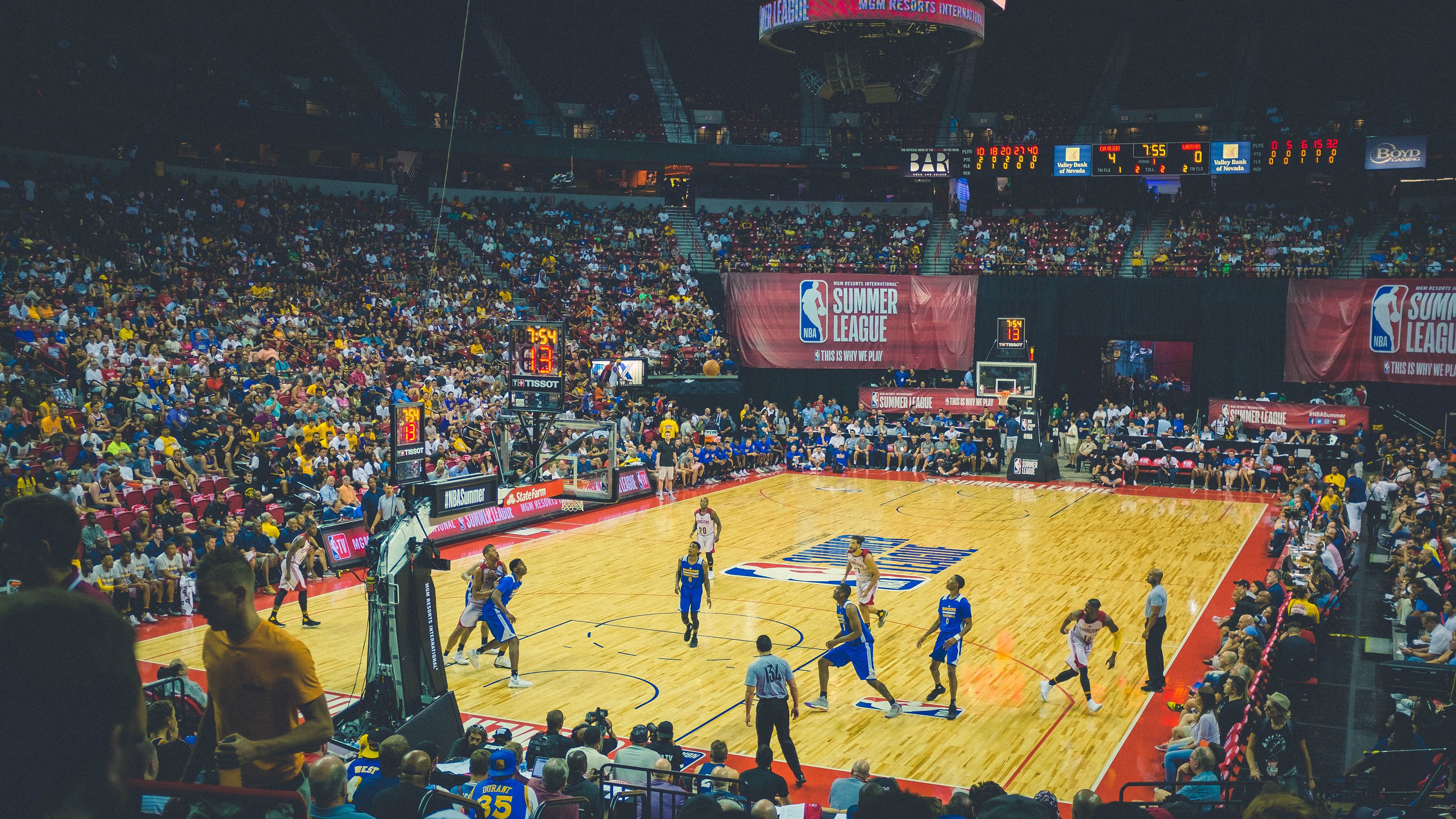 王权更迭之夜，力克辽宁，张镇麟刷新纪录的篮球史诗